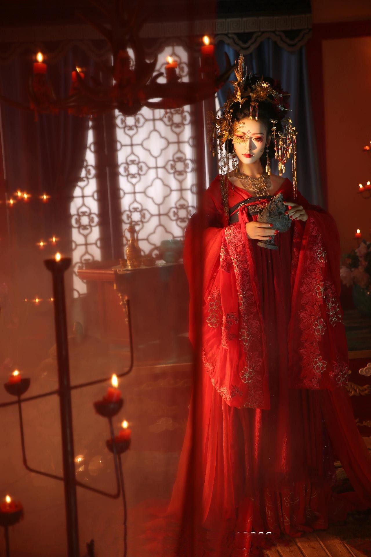 Li Yus Original Hanfu Fashion:A Journey into Traditional Chinese Elegance