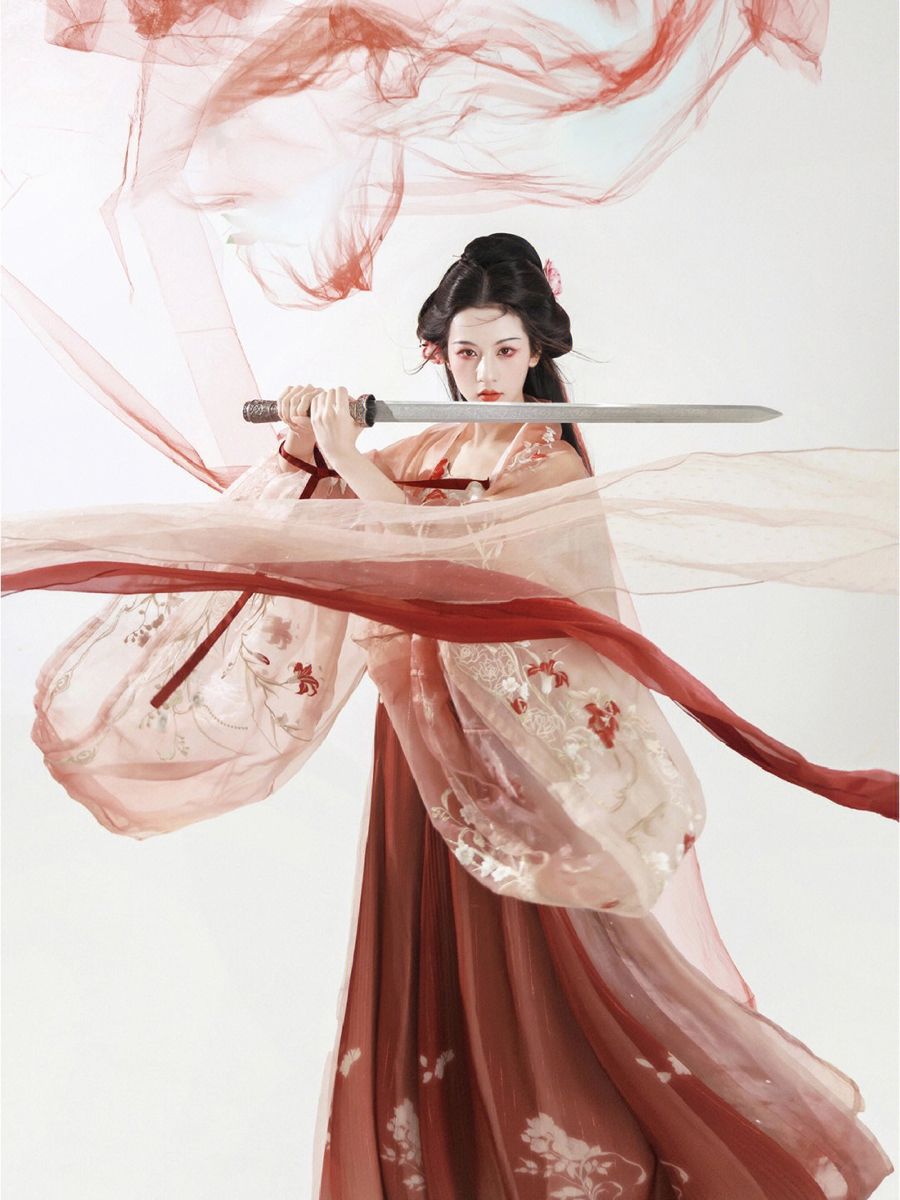 Elegant Lady in the Past:The Story of Ancient Dress Fans Elegant Lady in the Past:The Story of Ancient Dress Fans
