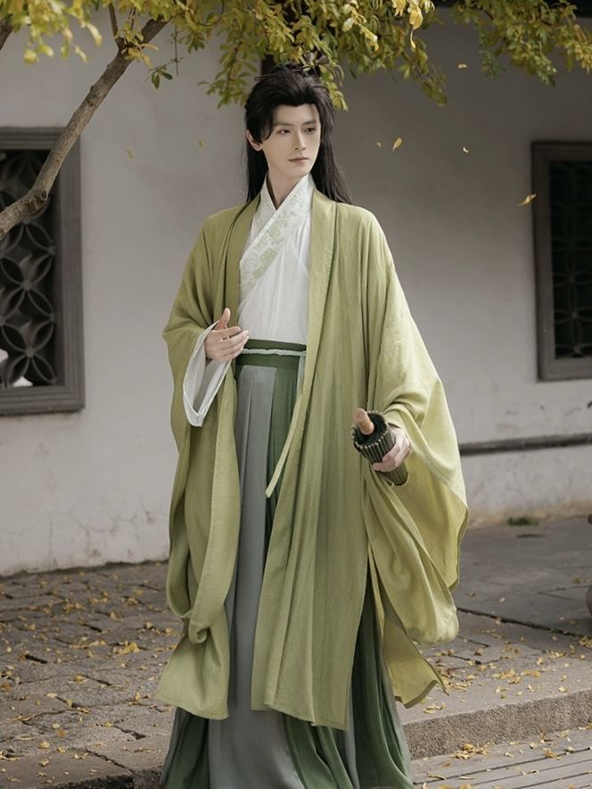 The Elegance of Hanfu Waist Chains and Flowing Ribbons:A Cultural Exploration The Elegance of Hanfu Waist Chains and Flowing Ribbons:A Cultural Exploration
