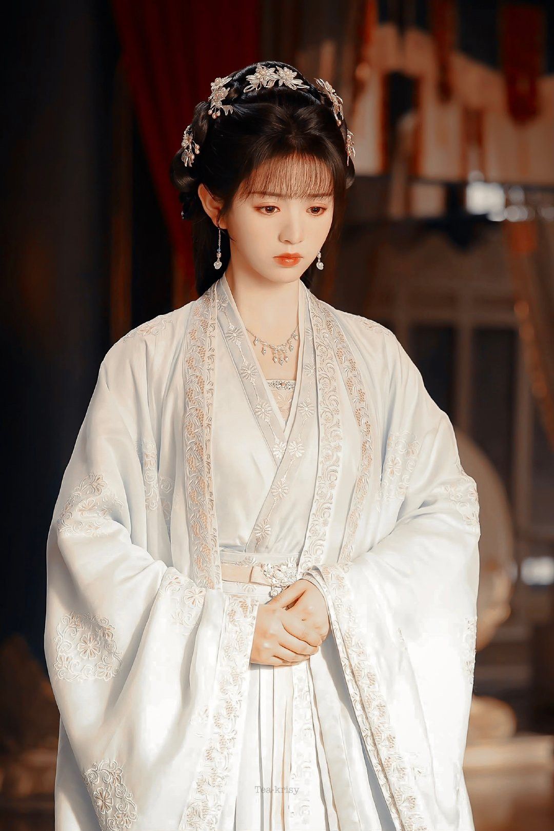 The Rise of Hanfu Fashion for Girl Middle Schoolers:A Tale of Long-sleeved Elegance The Rise of Hanfu Fashion for Girl Middle Schoolers:A Tale of Long-sleeved Elegance