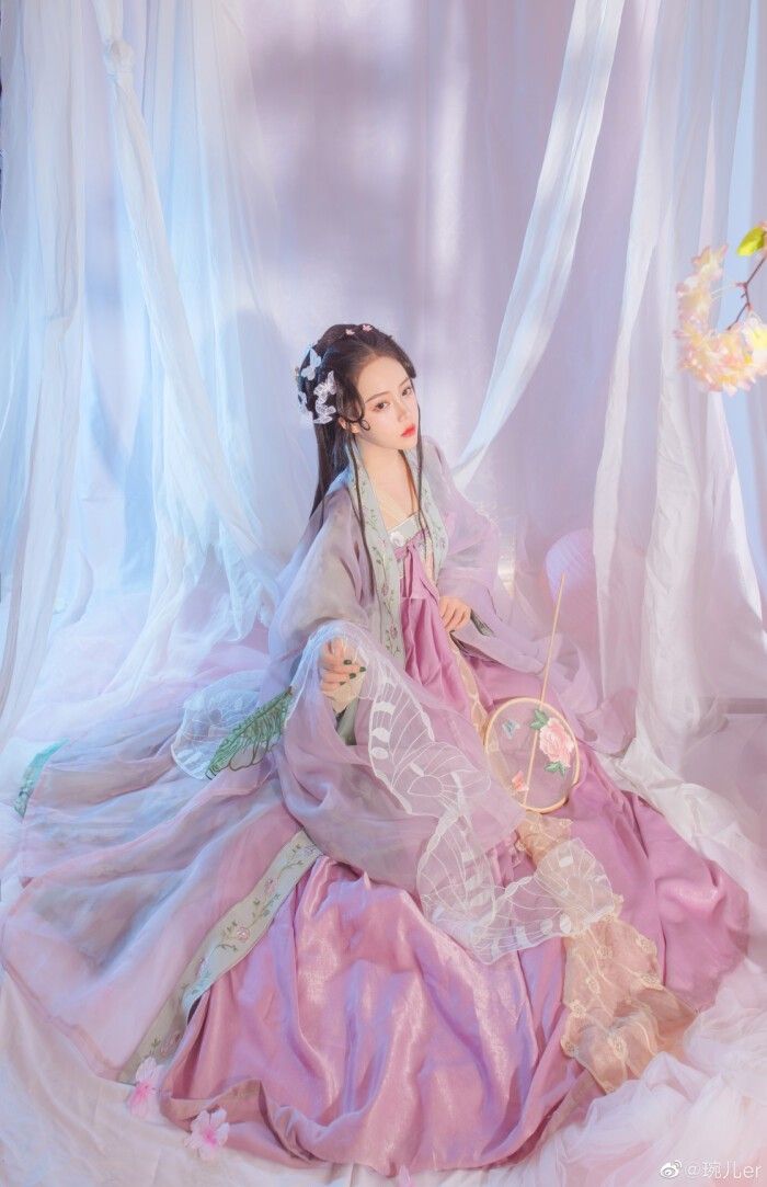 Childrens Girls Hanfu Fashion:Exploring the World of 8-Year-Old Girls in Traditional Chinese Attire