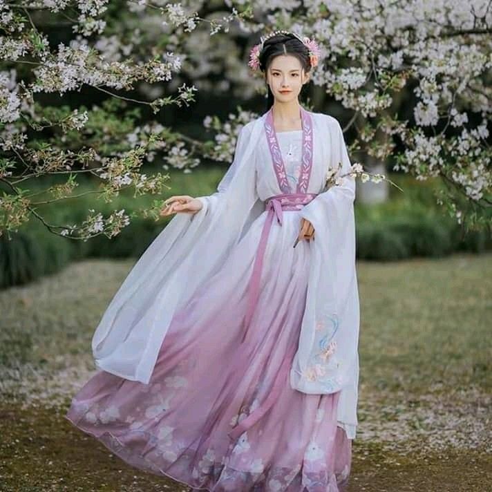 The Evolution of Dancewear:The Charm of Qipao The Evolution of Dancewear:The Charm of Qipao