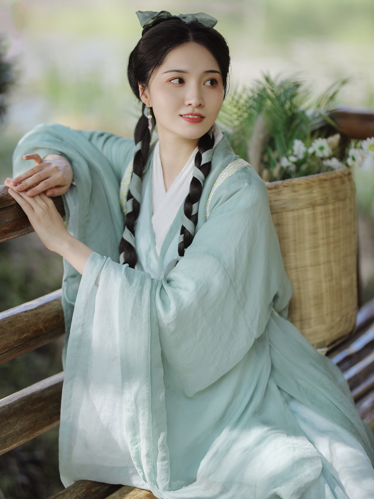 Autumn Splendor:The Cheongsams Timeless Charm Autumn Splendor:The Cheongsams Timeless Charm