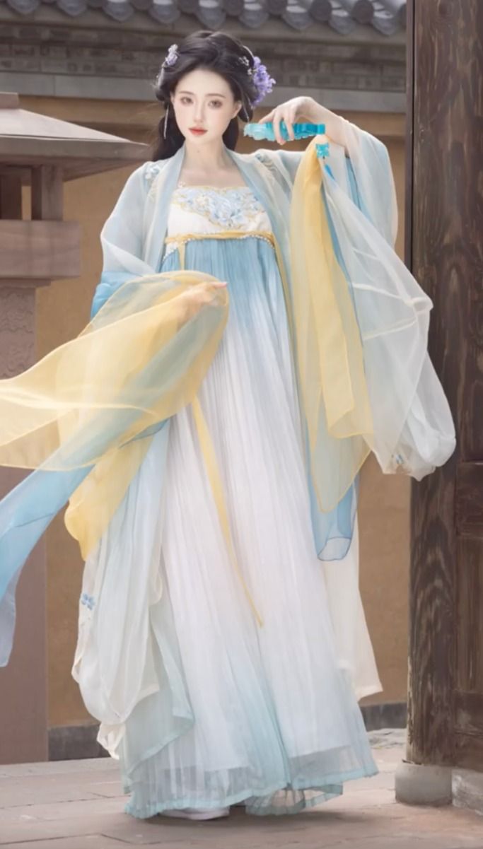 The Enchantment of Hanfu Skirts for a Ten-Year-Old Girl The Enchantment of Hanfu Skirts for a Ten-Year-Old Girl