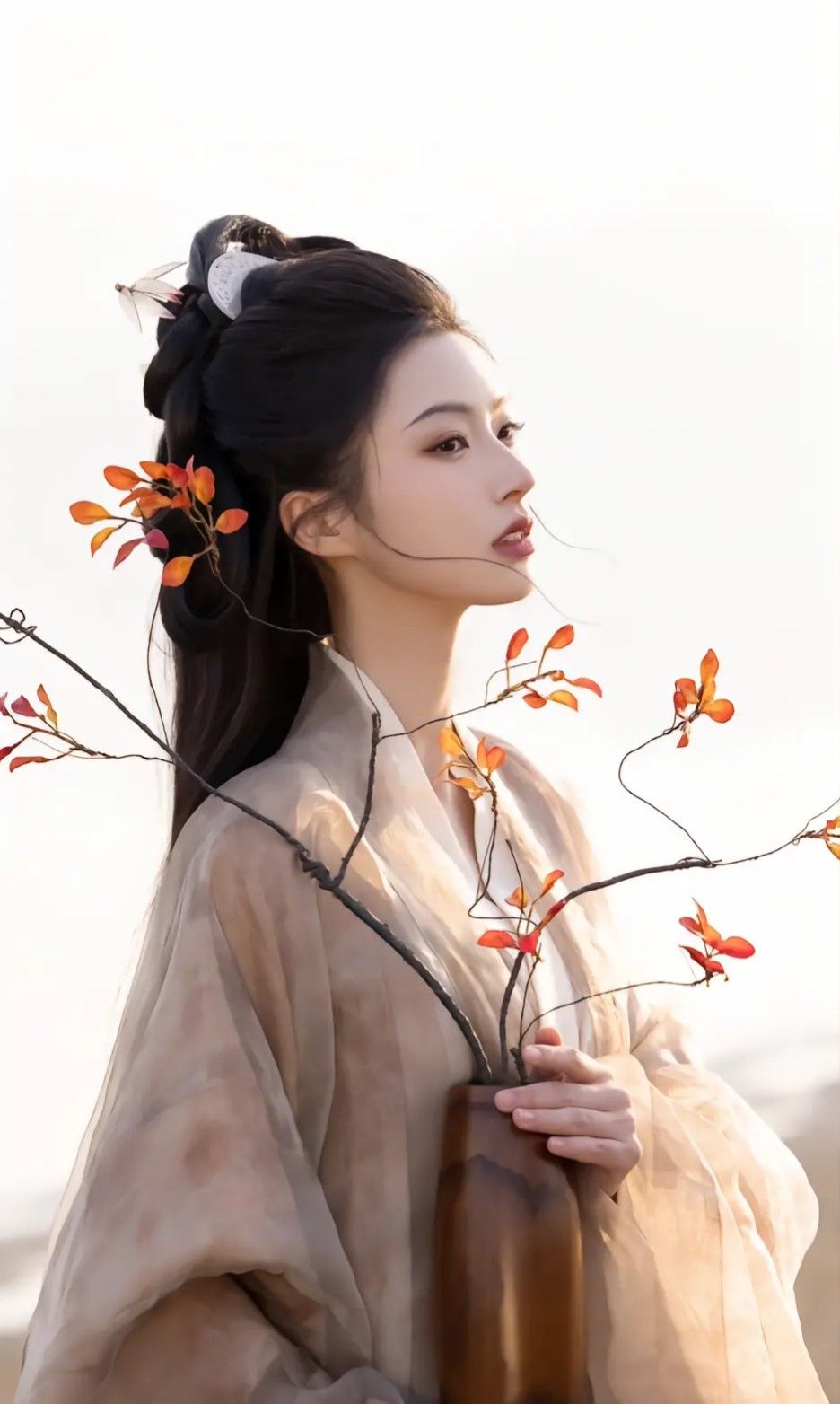 A Review on the Quilted Hanfu Dress:The Allure of the Cotton-padded Hanfu Dress for Modern Women
