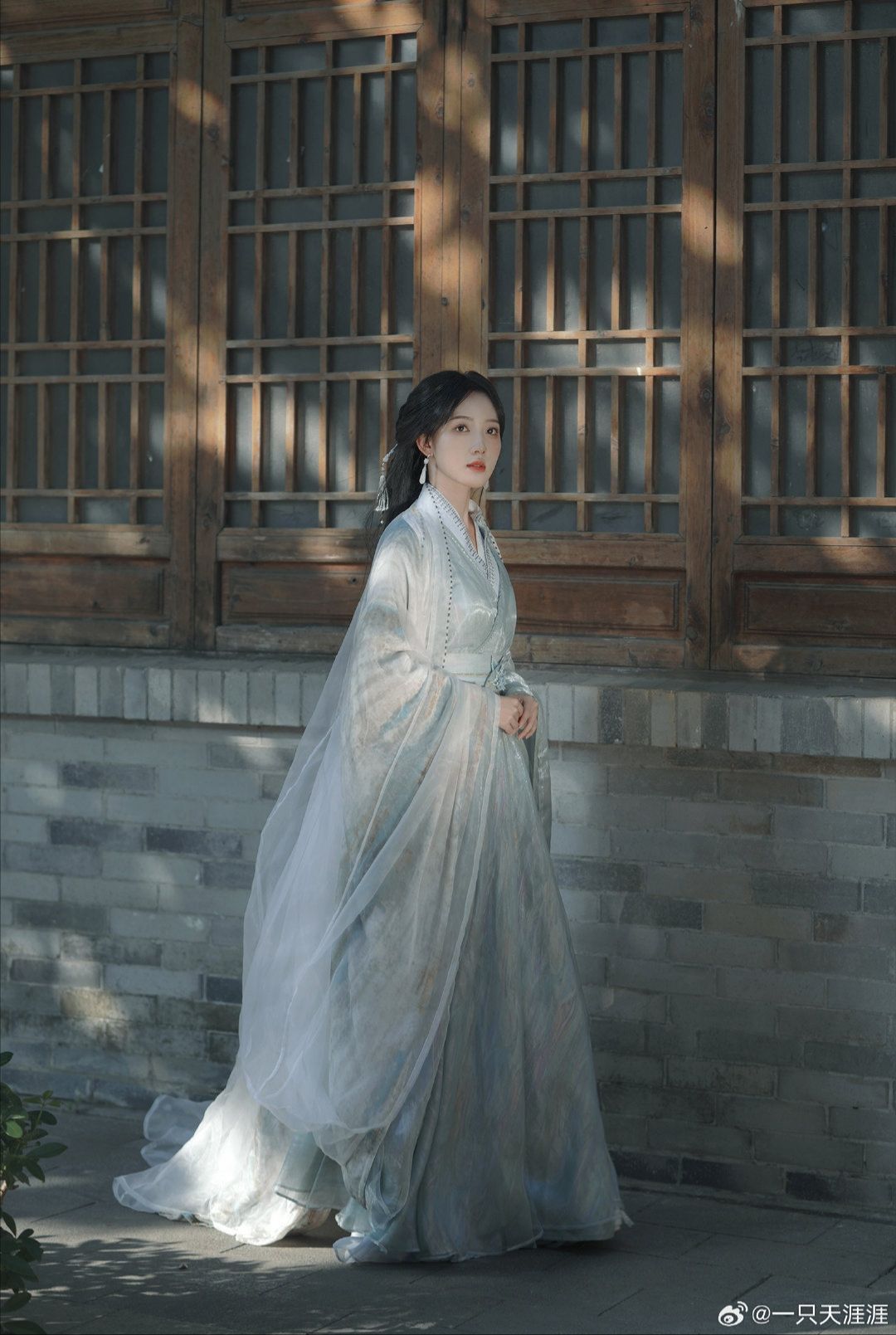 Reimagining the Cheongsam Dress with Enhanced Silk Blend for Modern Elegance Reimagining the Cheongsam Dress with Enhanced Silk Blend for Modern Elegance