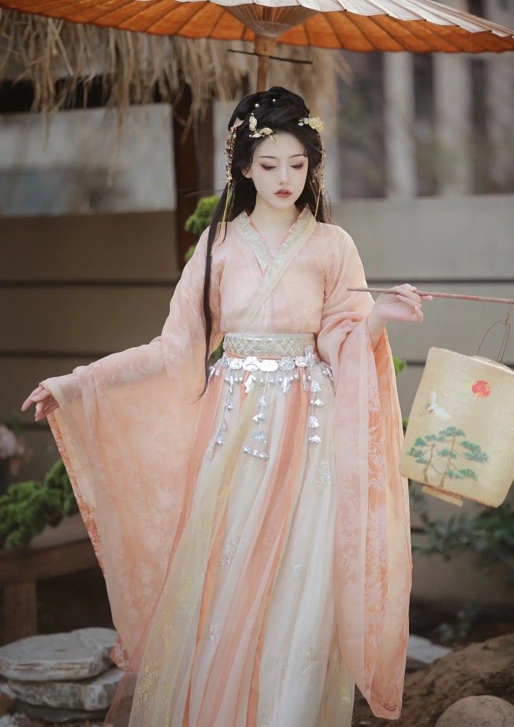 Elegant Winter 2024:Traditional Chinese Style Cheongsam Fashion for Women Elegant Winter 2024:Traditional Chinese Style Cheongsam Fashion for Women