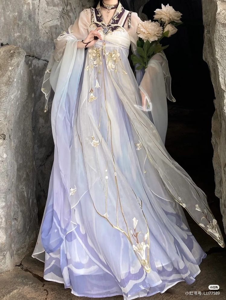 The Splendor of Ming-Style Hanfu:The Chepi as a Symbol of Cultural Heritage The Splendor of Ming-Style Hanfu:The Chepi as a Symbol of Cultural Heritage