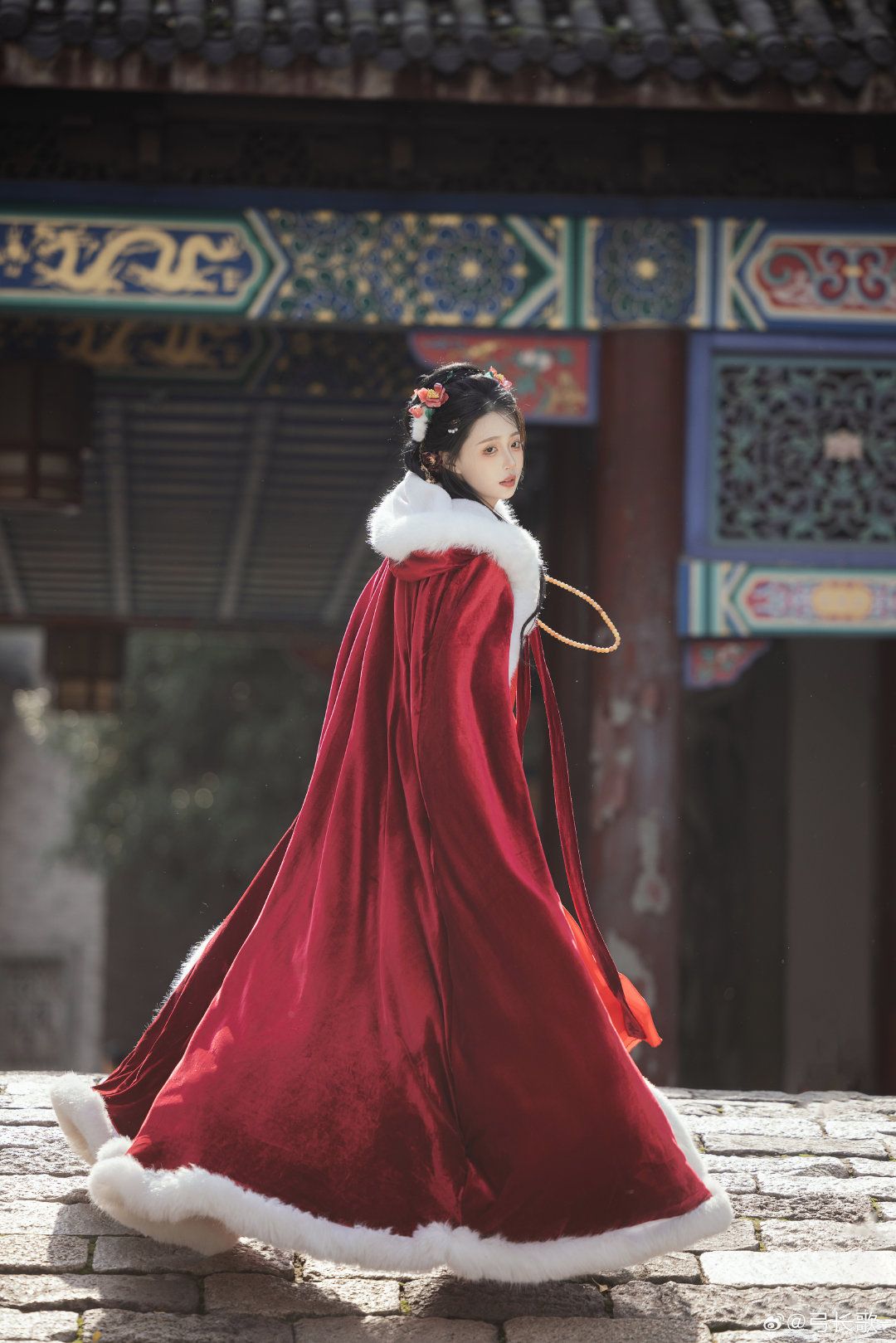 Casual Shoes to Pair with Qipao:A Fashionable Blend of Traditional and Modern