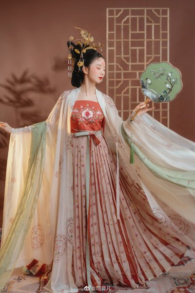 Winter Childrens Thickened Hanfu Coats:A Guide to Stylish and Warm Options Winter Childrens Thickened Hanfu Coats:A Guide to Stylish and Warm Options