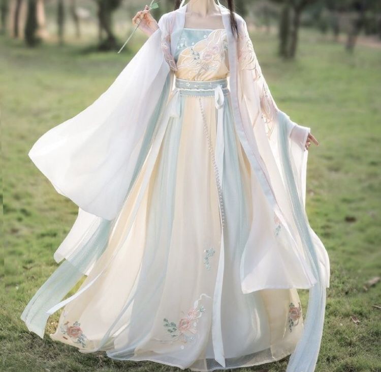 Embracing Modern Elegance:The New Chinese-Style Qipao Daily Wear Collection Embracing Modern Elegance:The New Chinese-Style Qipao Daily Wear Collection