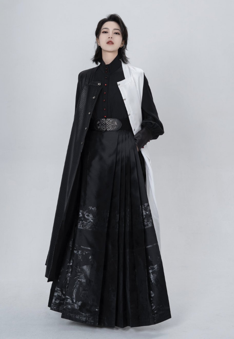 The Rise of Hanfu Cheongsam:A Traditional Two-Piece Set The Rise of Hanfu Cheongsam:A Traditional Two-Piece Set