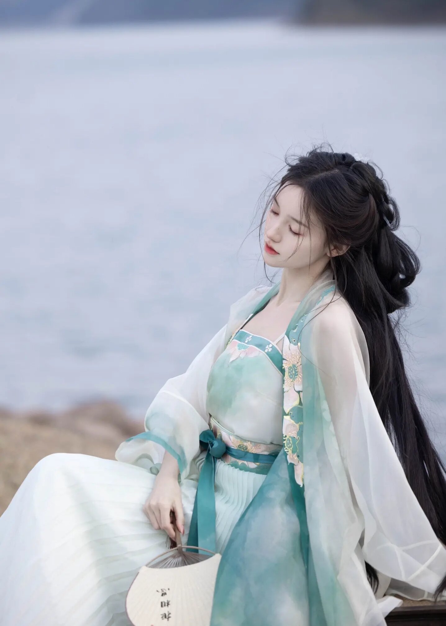 Childrens Pink Hanfu Headdress:A Glimpse into the Traditional Beauty Childrens Pink Hanfu Headdress:A Glimpse into the Traditional Beauty