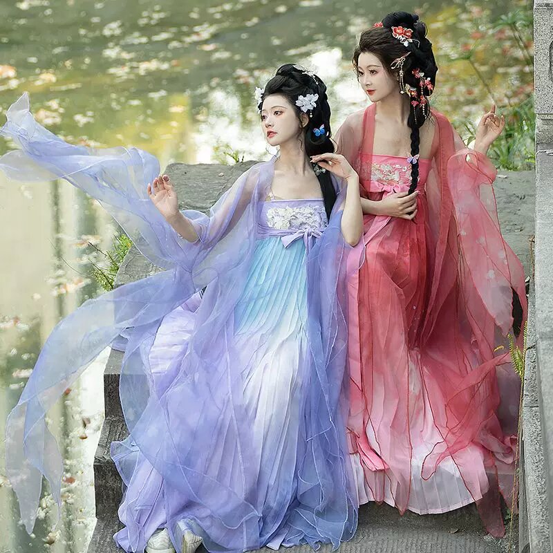The Red Cheongsam for Baby:A Symbol of Tradition and Joy The Red Cheongsam for Baby:A Symbol of Tradition and Joy