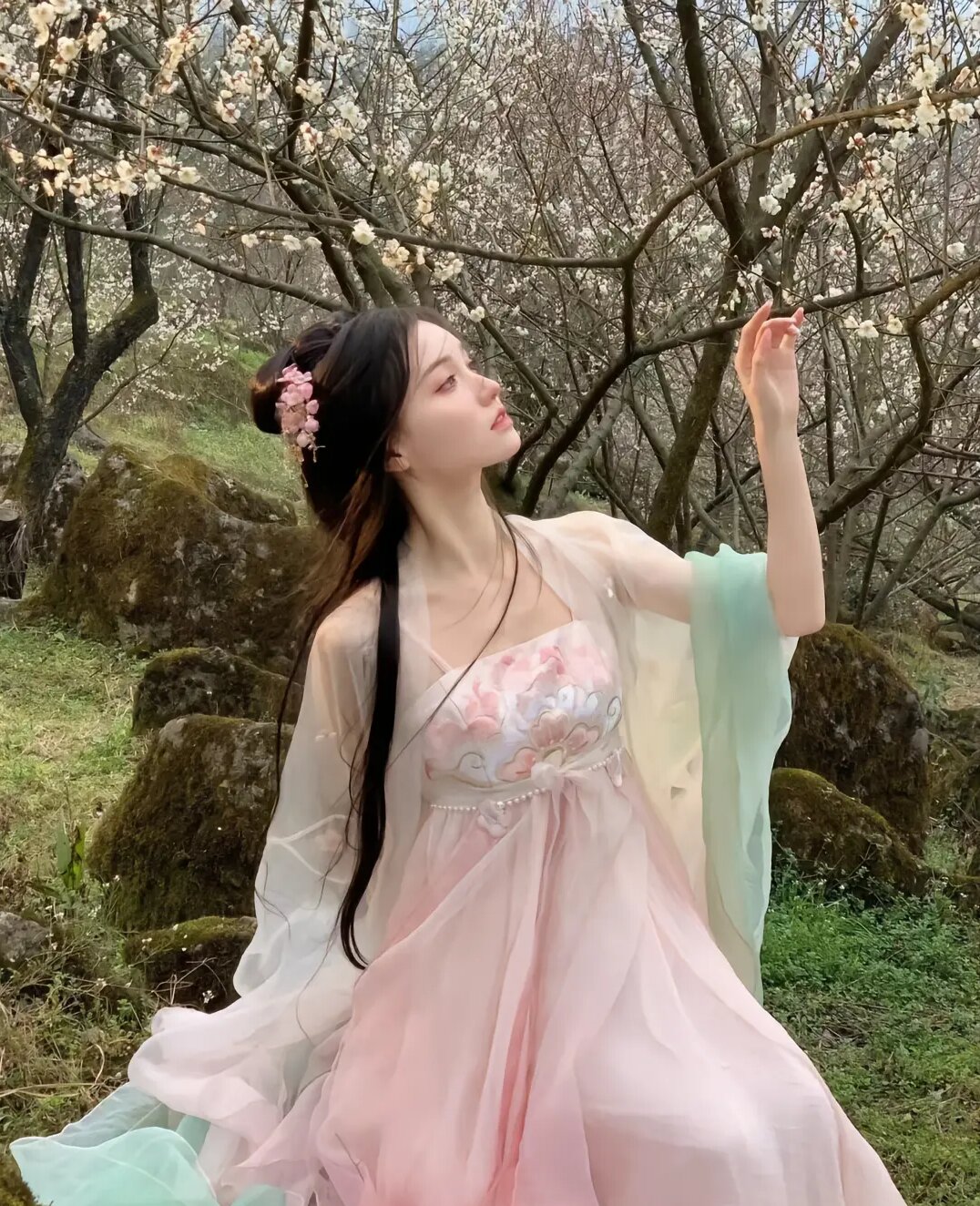 Autumn Childrens Hanfu Fashion:A Guide to Styling Your Kids in Traditional Chinese Attire Autumn Childrens Hanfu Fashion:A Guide to Styling Your Kids in Traditional Chinese Attire