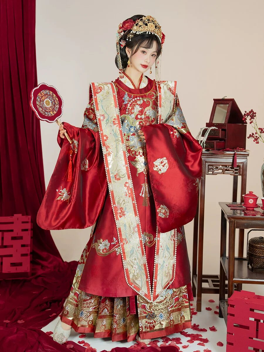 Styling Slimming Tops with Mandarin Horseface Skirts Styling Slimming Tops with Mandarin Horseface Skirts