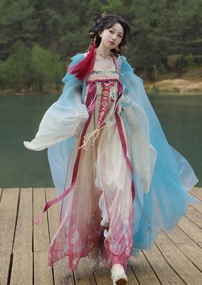 Peacock Blue Cheongsam Dress:A Blend of Tradition and Modern Elegance Peacock Blue Cheongsam Dress:A Blend of Tradition and Modern Elegance