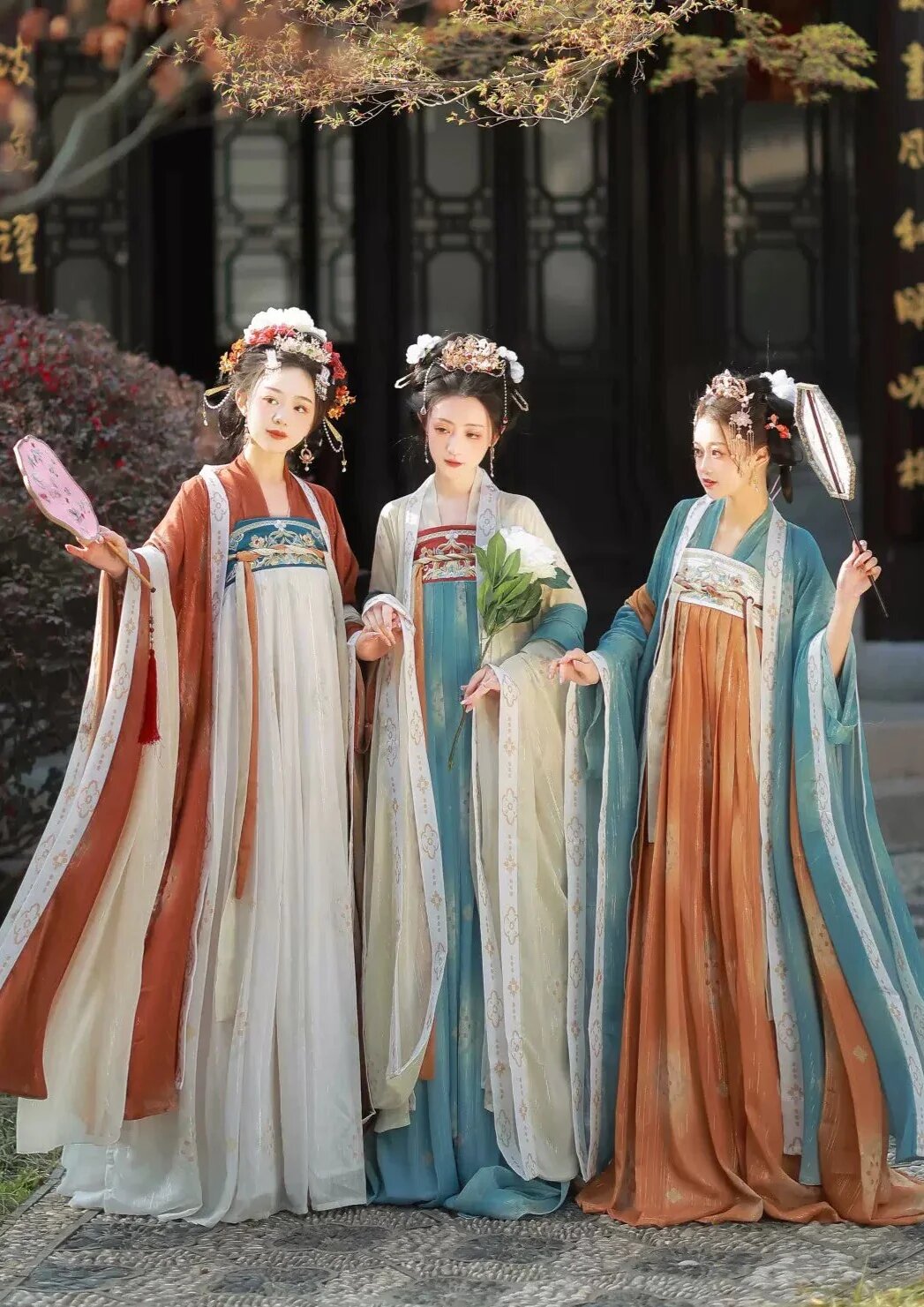 Ancient Elegance in Modern Times:The Enchanting World of Traditional Chinese Hanfu Dress and Long仙裙 Ancient Elegance in Modern Times:The Enchanting World of Traditional Chinese Hanfu Dress and Long仙裙