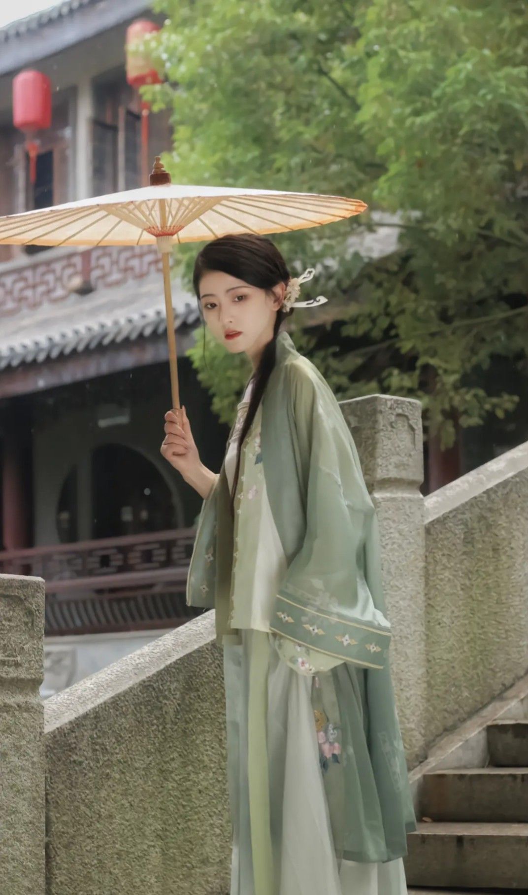 Elite Womens Fashion:The Rise of High-End Hanfu for Adult Women Elite Womens Fashion:The Rise of High-End Hanfu for Adult Women
