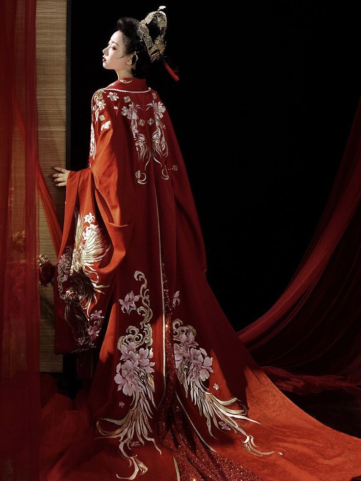 Autumn and Winter in Comfort of Cotton and Hemp Cheongsam:A Fashion Journey Autumn and Winter in Comfort of Cotton and Hemp Cheongsam:A Fashion Journey