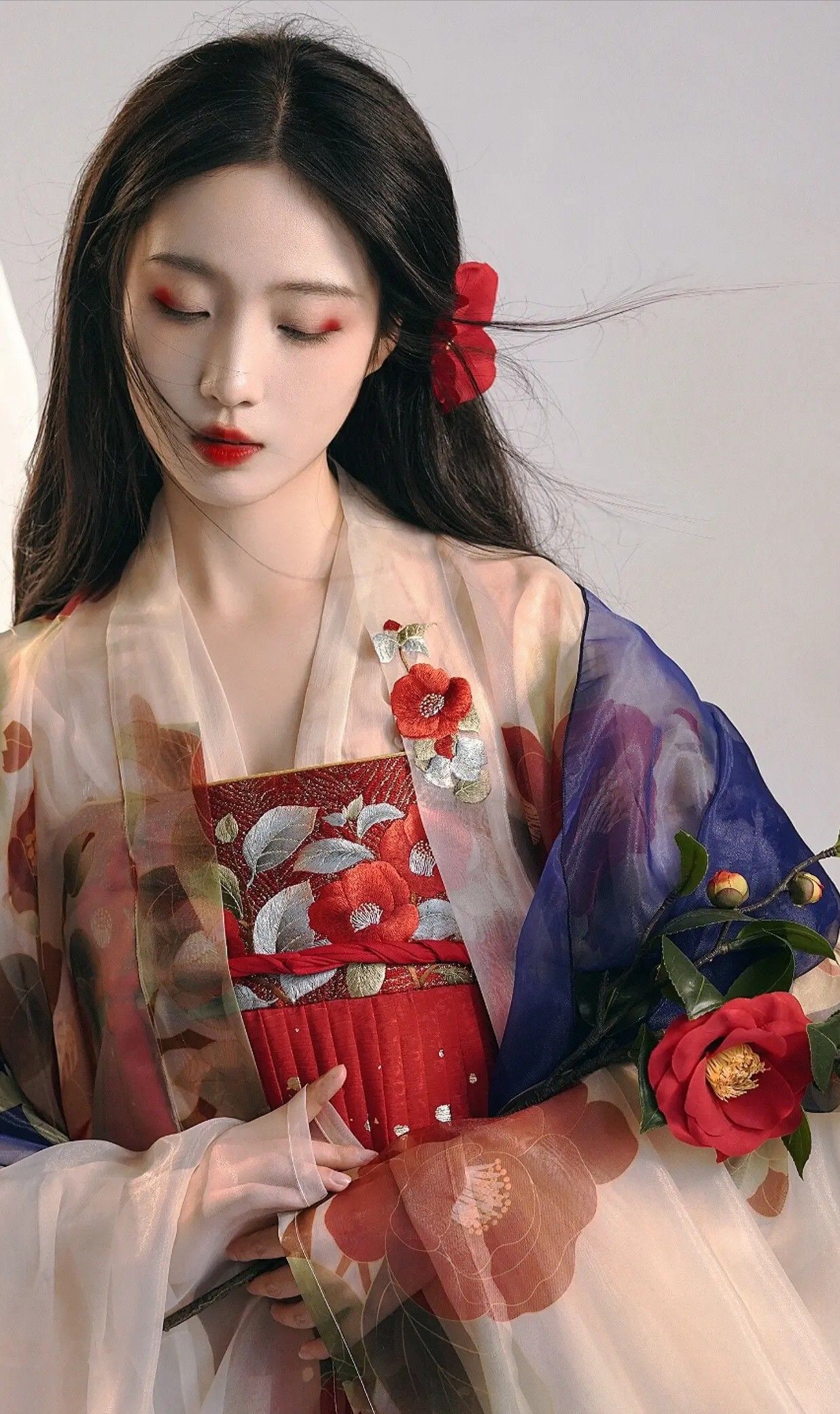 Exploring the World of Erotic Lingerie:The Allure of Cheongsam with Silk Velvet Exploring the World of Erotic Lingerie:The Allure of Cheongsam with Silk Velvet