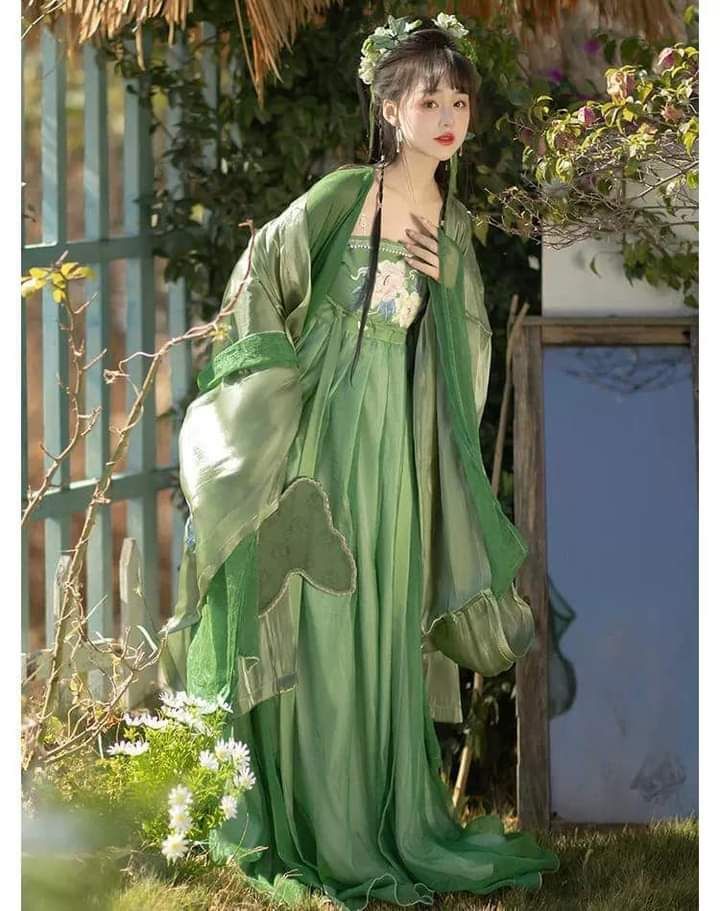 Spring Childrens Hanfu Fashion for Girls:The Essence of Traditional Elegance