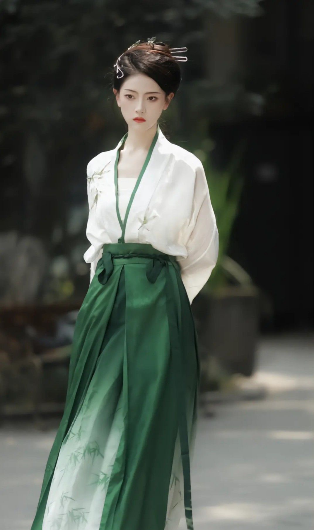 The Enchanting Beauty of Ruya Songs Hanfu:The Lingering Wave Fairy The Enchanting Beauty of Ruya Songs Hanfu:The Lingering Wave Fairy
