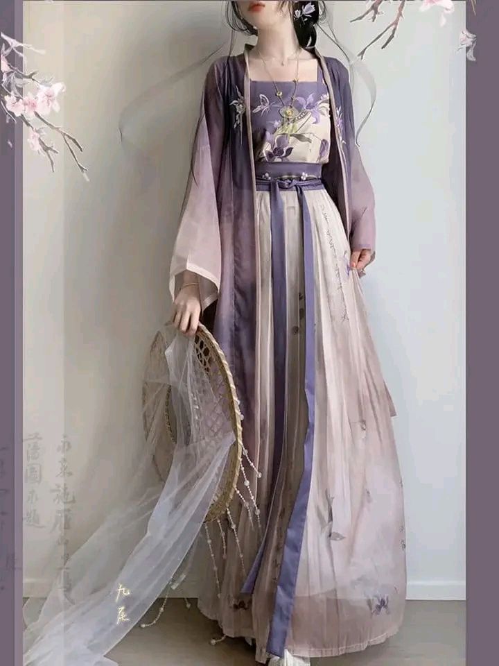 The Inner Layer of Hanfu:A Guide to Traditional Chinese Han Clothing Tops