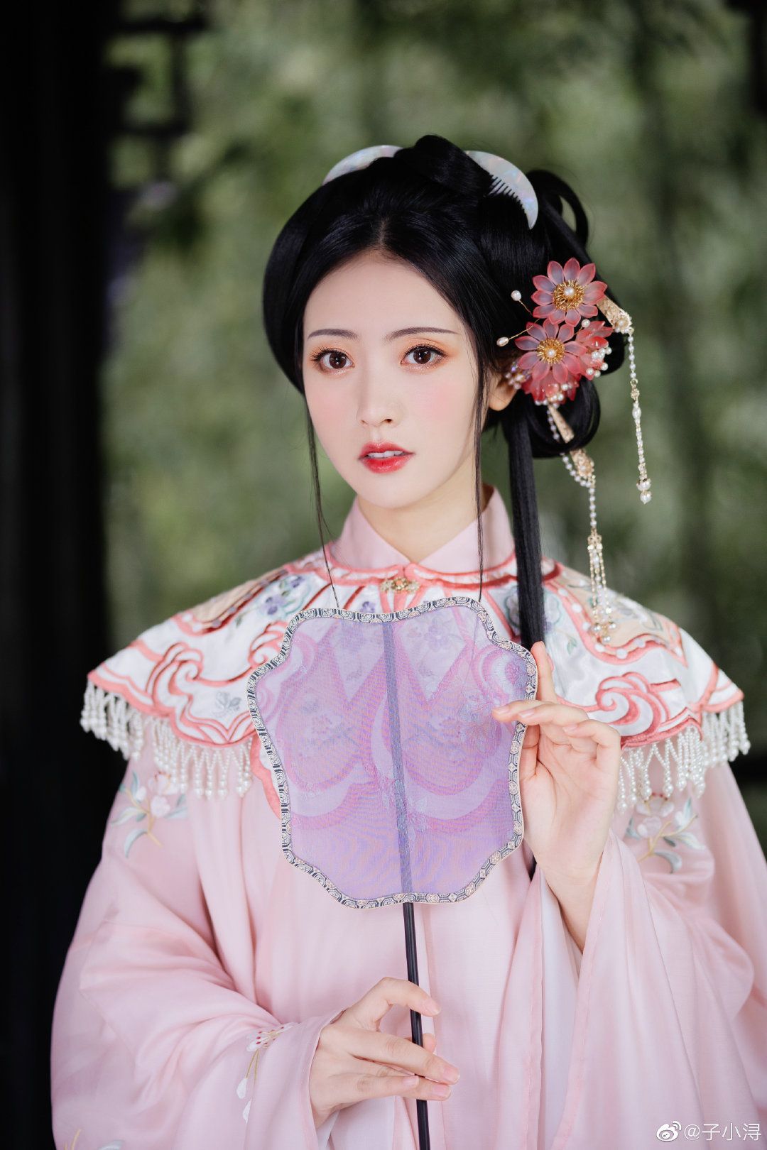 Chinese-style Hanfu Girl Child:Spring-Autumn Fashion Trends Chinese-style Hanfu Girl Child:Spring-Autumn Fashion Trends