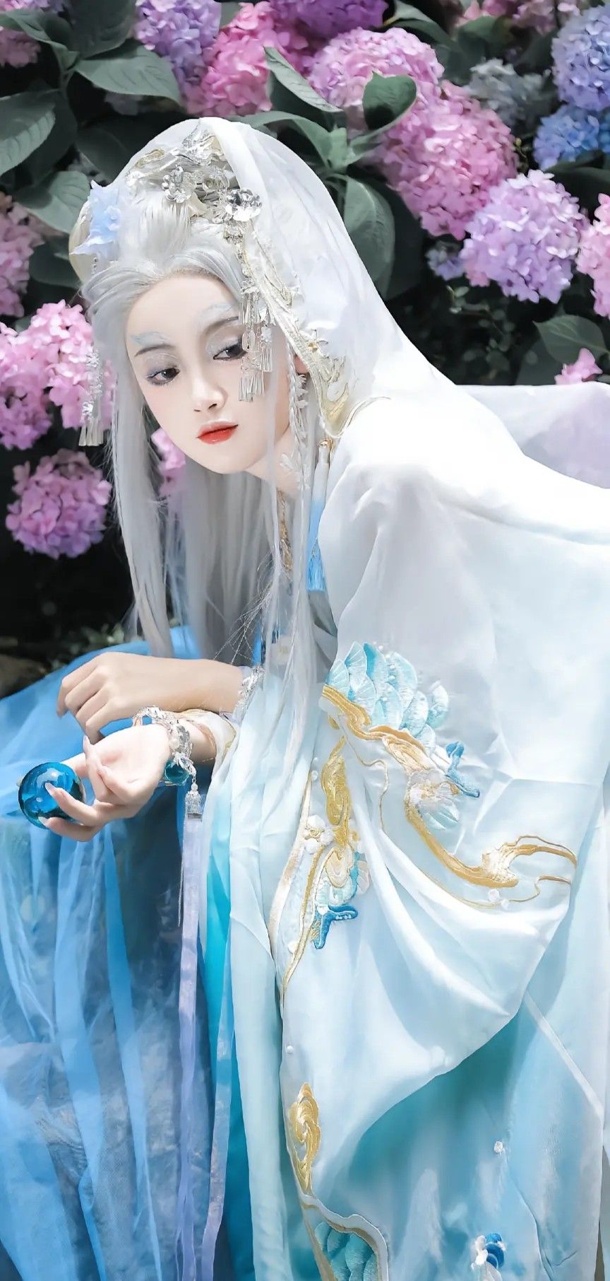 Seductive Elegance of Traditional Cheongsam:The Allure of Emotional Qiqiao Seductive Elegance of Traditional Cheongsam:The Allure of Emotional Qiqiao