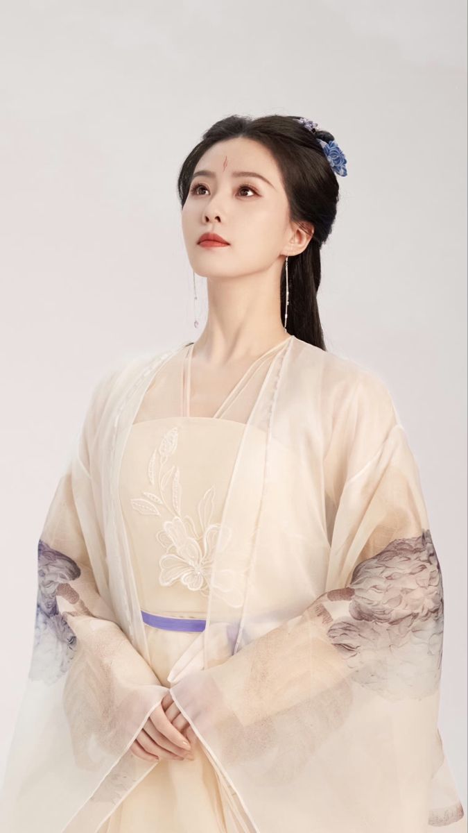 Pure Color Cheongsam:A Short and Stylish Revolution