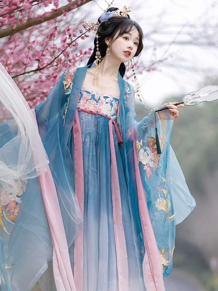 Childrens Tang Suit and Hanfu Fashion for Big Kids Childrens Tang Suit and Hanfu Fashion for Big Kids