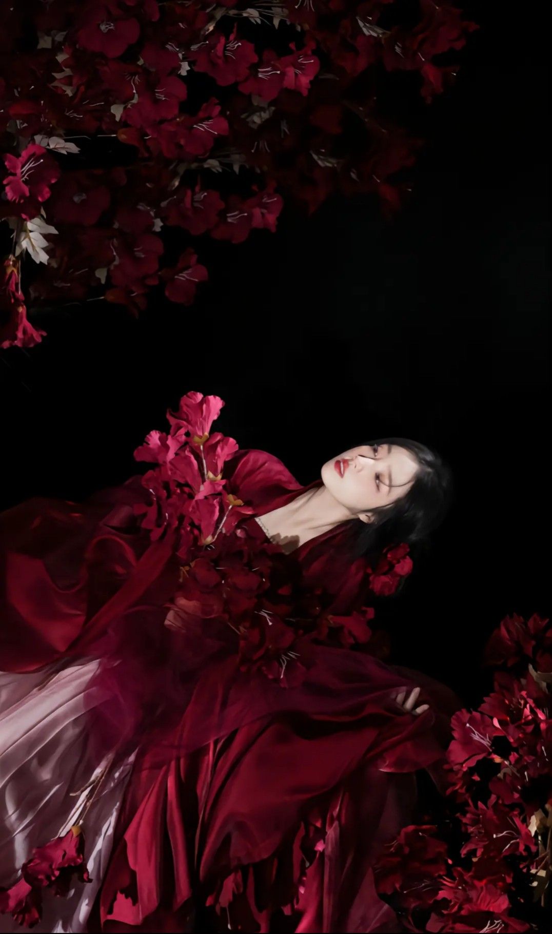 The Splendor of Daqiaos Hanfu and Wang Zhaojuans Elegance The Splendor of Daqiaos Hanfu and Wang Zhaojuans Elegance