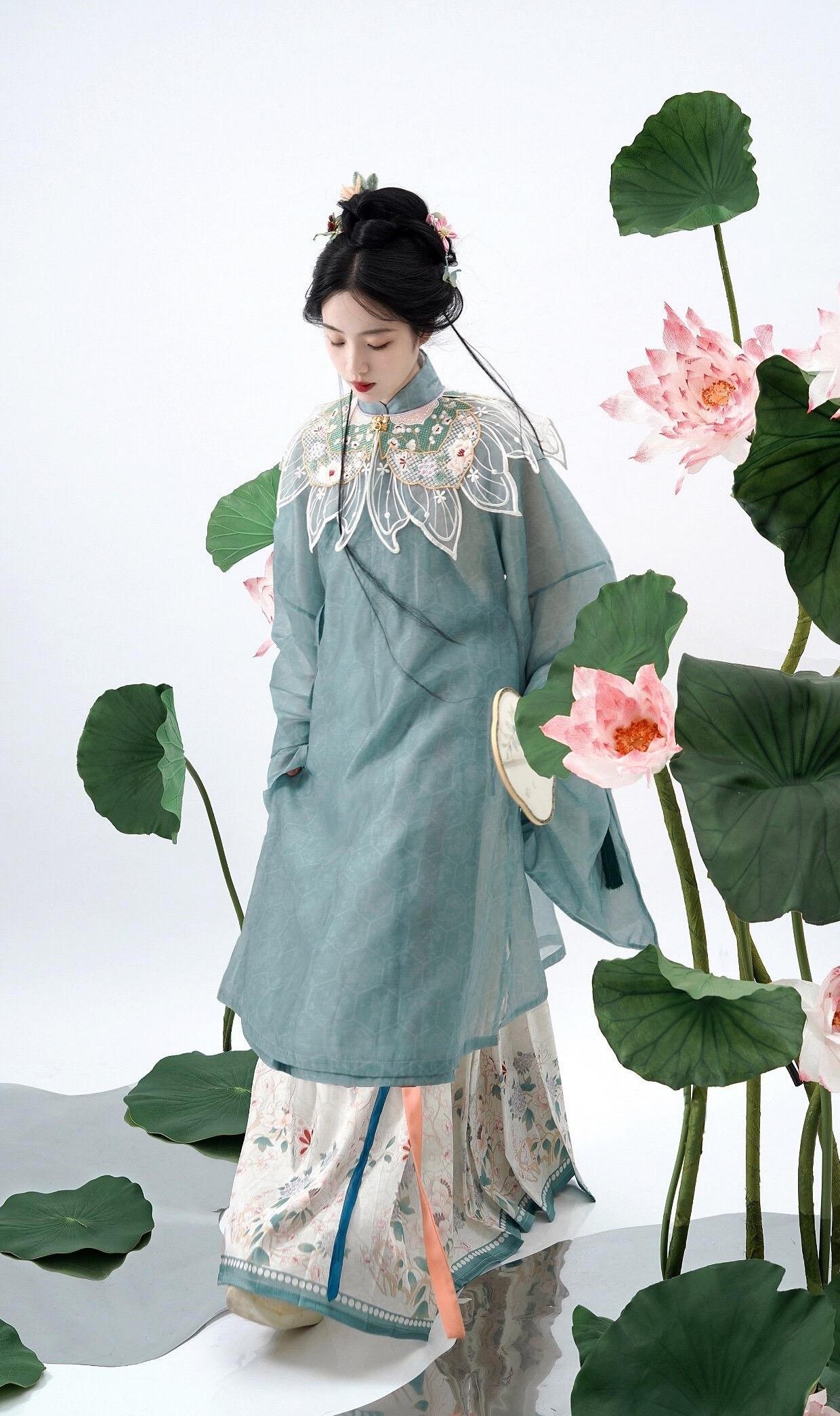 The Elegance of Hanfu Women:The Overlap-襟衫 The Elegance of Hanfu Women:The Overlap-襟衫