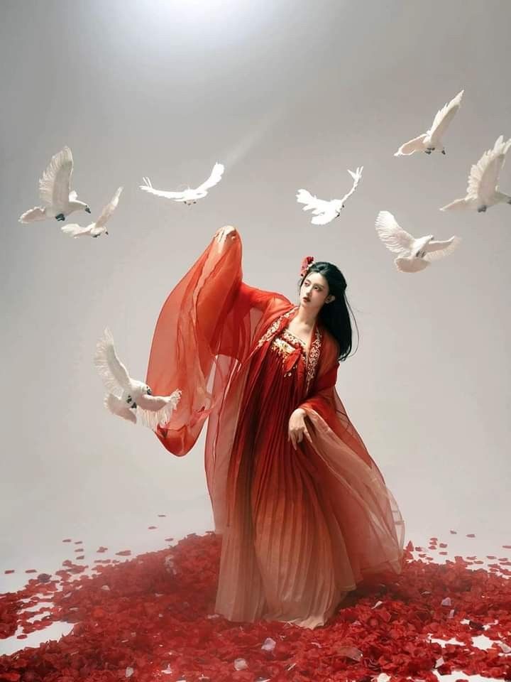 The Elegance of Xiaos Cheongsam:A Journey into the World of Traditional Chinese Beauty The Elegance of Xiaos Cheongsam:A Journey into the World of Traditional Chinese Beauty