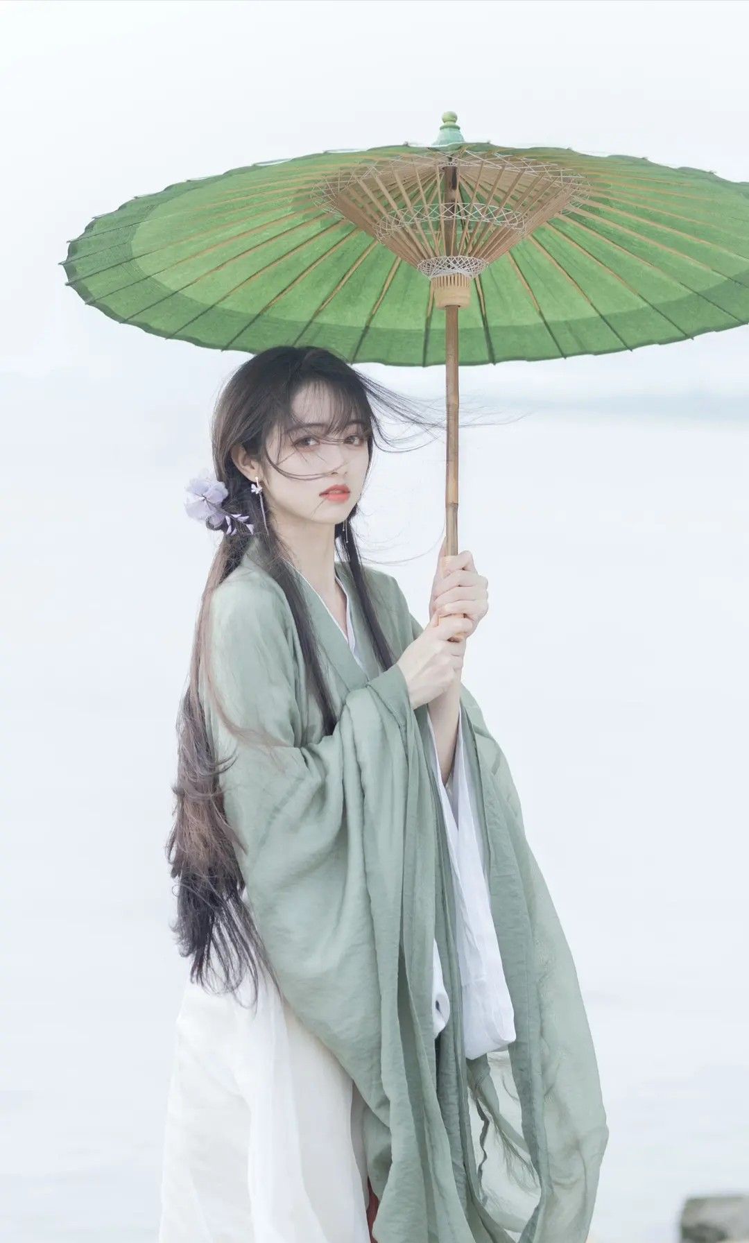 Traditional Elegance:A Girl Childs First Birthday Celebration in Tang-Style Costumes Traditional Elegance:A Girl Childs First Birthday Celebration in Tang-Style Costumes