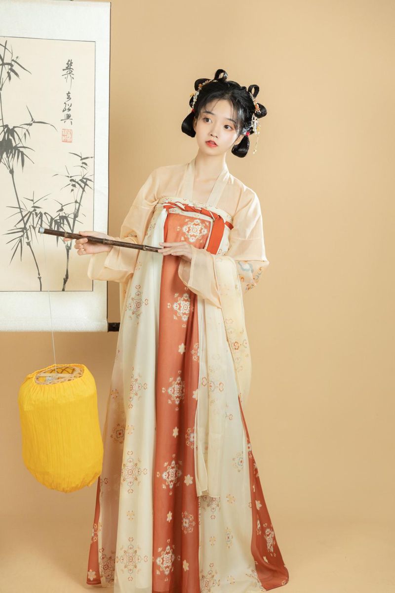 The Splendor of Chu-Han Hanfu:A Journey Through Ancient Chinese Costume The Splendor of Chu-Han Hanfu:A Journey Through Ancient Chinese Costume