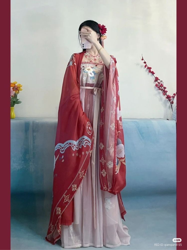 The Enchanting Power of Ancient Hanfu Fashion:A Breathtaking Journey into the World of汉服女神 The Enchanting Power of Ancient Hanfu Fashion:A Breathtaking Journey into the World of汉服女神