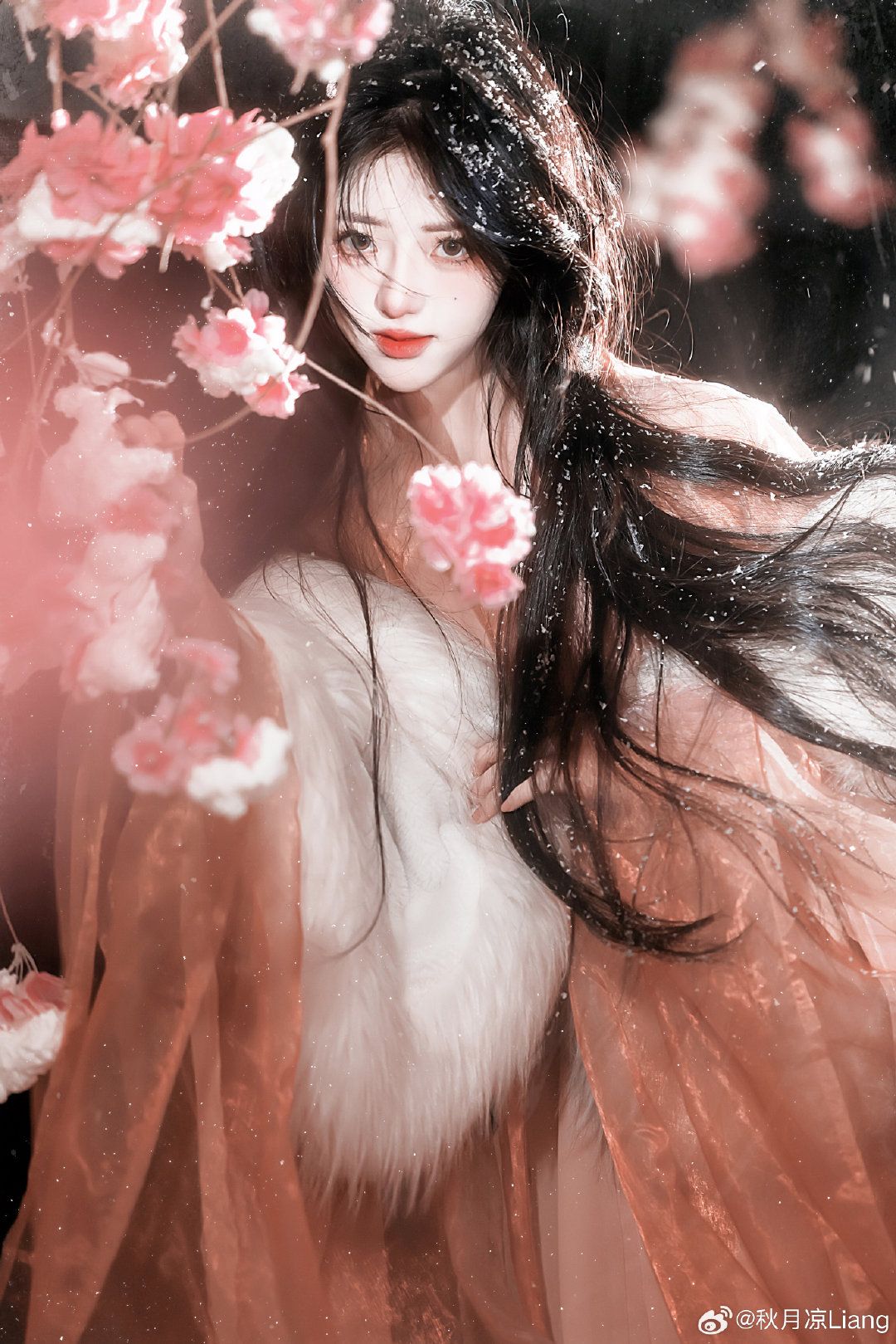The Rise of Hanfu Fashion:Exploring the Elegance of Traditional Chinese Clothing The Rise of Hanfu Fashion:Exploring the Elegance of Traditional Chinese Clothing