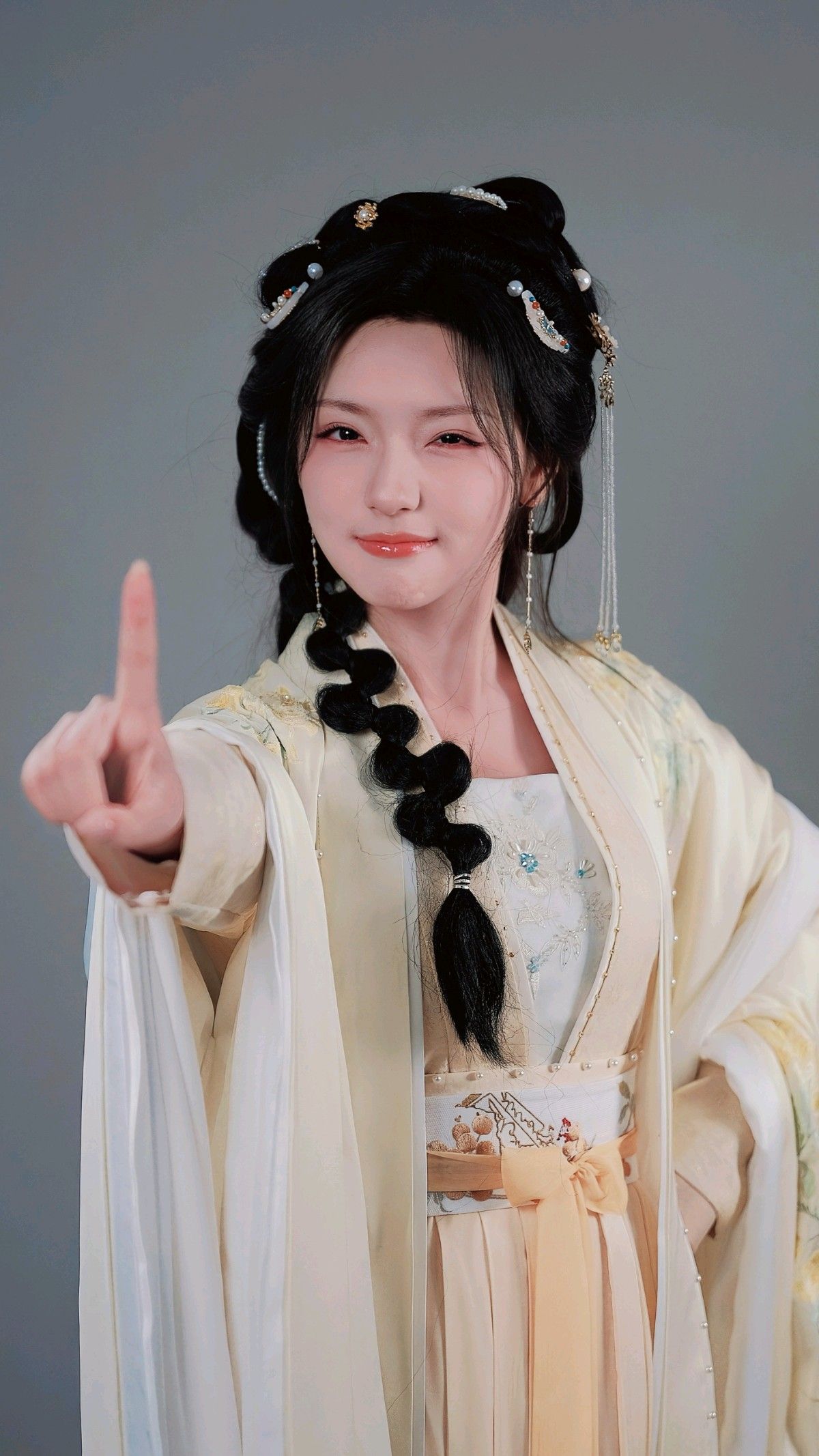 Ancient Costumes in TV Series:The Splendor of Hanfu Traditional Chinese Clothing Ancient Costumes in TV Series:The Splendor of Hanfu Traditional Chinese Clothing
