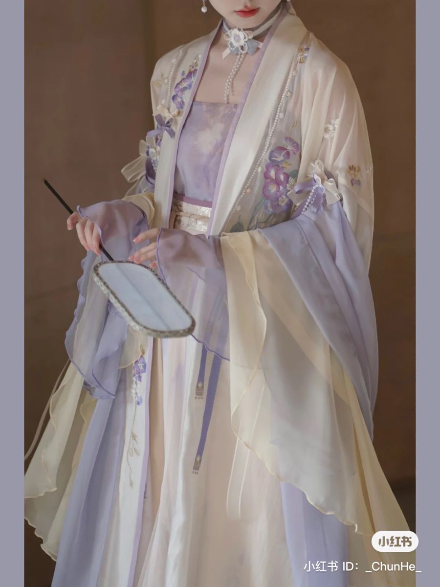 The Cheongsam Pearl Bag:A Blend of Traditional Elegance and Modern Charm The Cheongsam Pearl Bag:A Blend of Traditional Elegance and Modern Charm