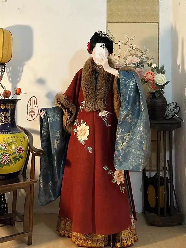 The Splendor of Ming Dynasty Hanfu:A Journey Through Time The Splendor of Ming Dynasty Hanfu:A Journey Through Time