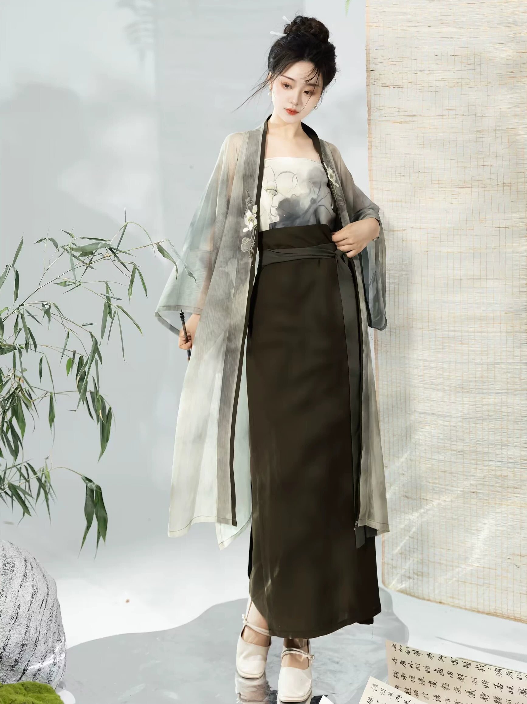 Childrens Hanfu Headdress:A Journey into the Fairy World of Ancient Chinese Elegance Childrens Hanfu Headdress:A Journey into the Fairy World of Ancient Chinese Elegance