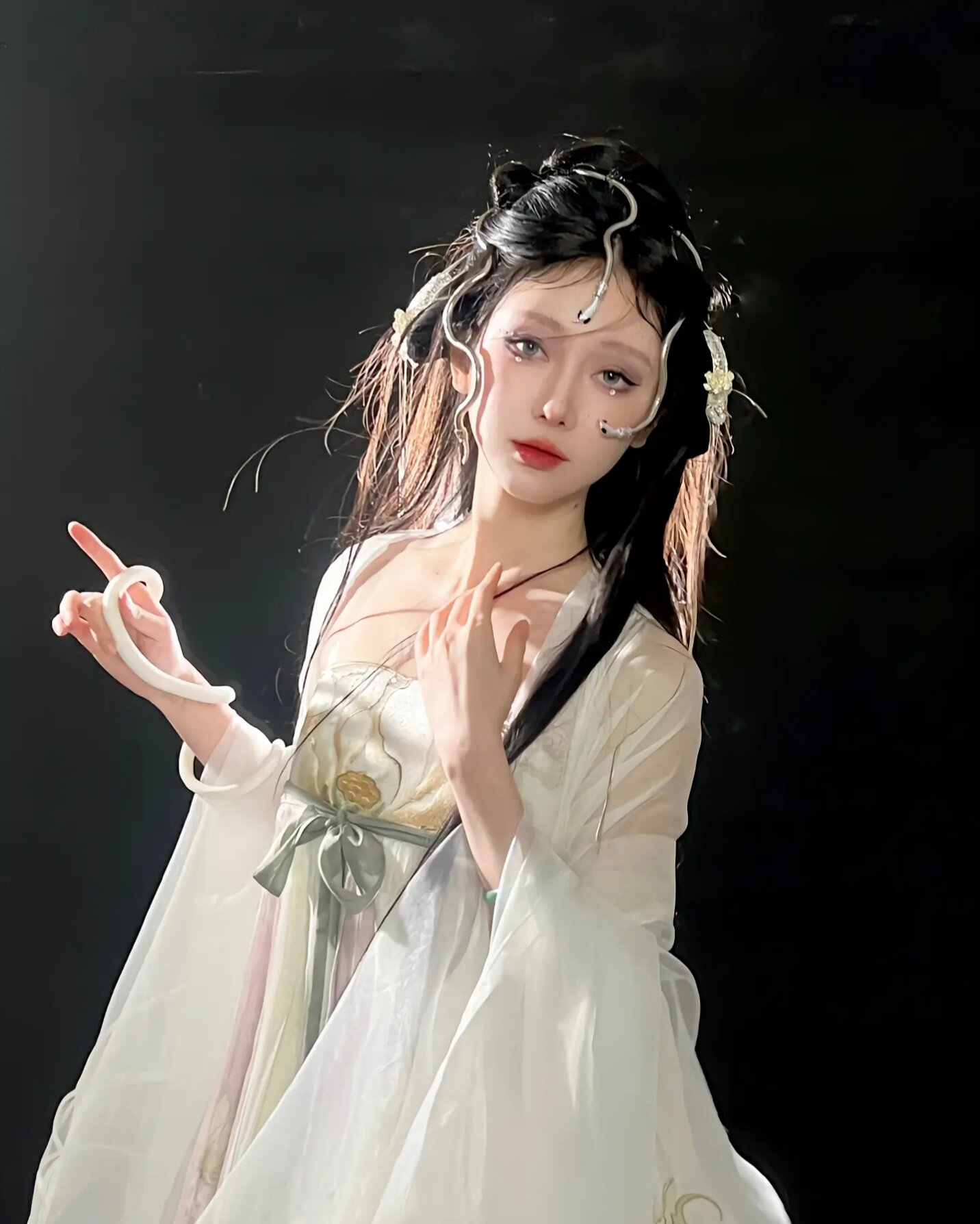 Embracing the New Era:Plus-Size Fashion Meets Traditional Hanfu Styles Embracing the New Era:Plus-Size Fashion Meets Traditional Hanfu Styles