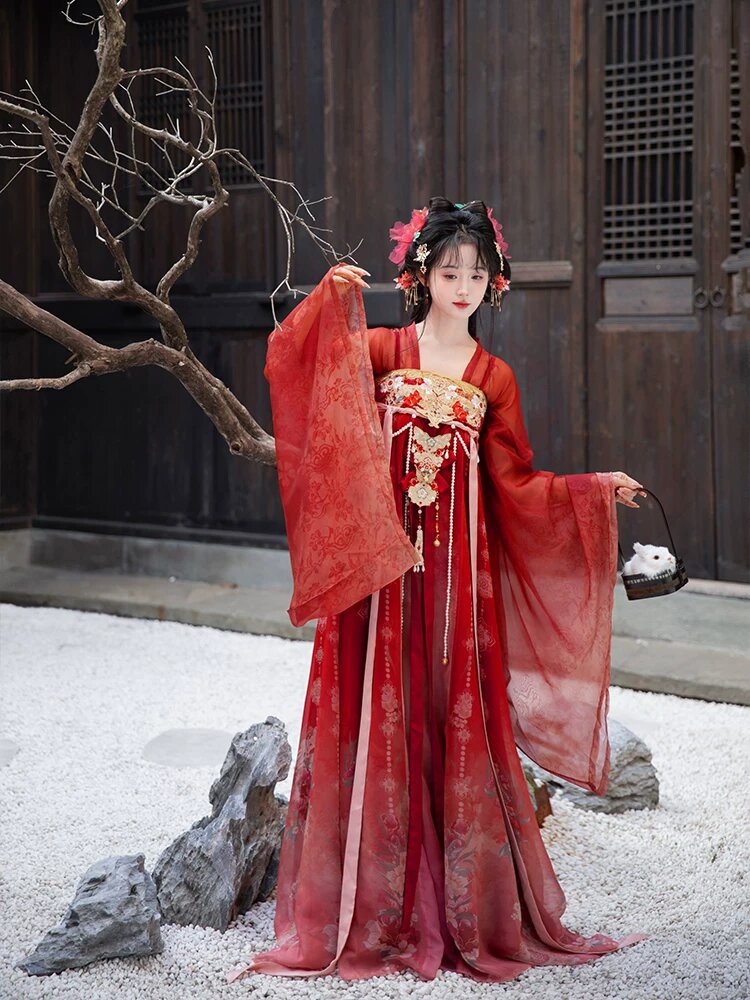 The Evolution of Childrens Traditional Round-neck Hanfu Fashion The Evolution of Childrens Traditional Round-neck Hanfu Fashion
