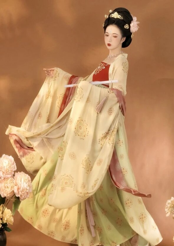Adult Womens Summer Hanfu Fashion:A Guide to Traditional Chinese Elegance Adult Womens Summer Hanfu Fashion:A Guide to Traditional Chinese Elegance