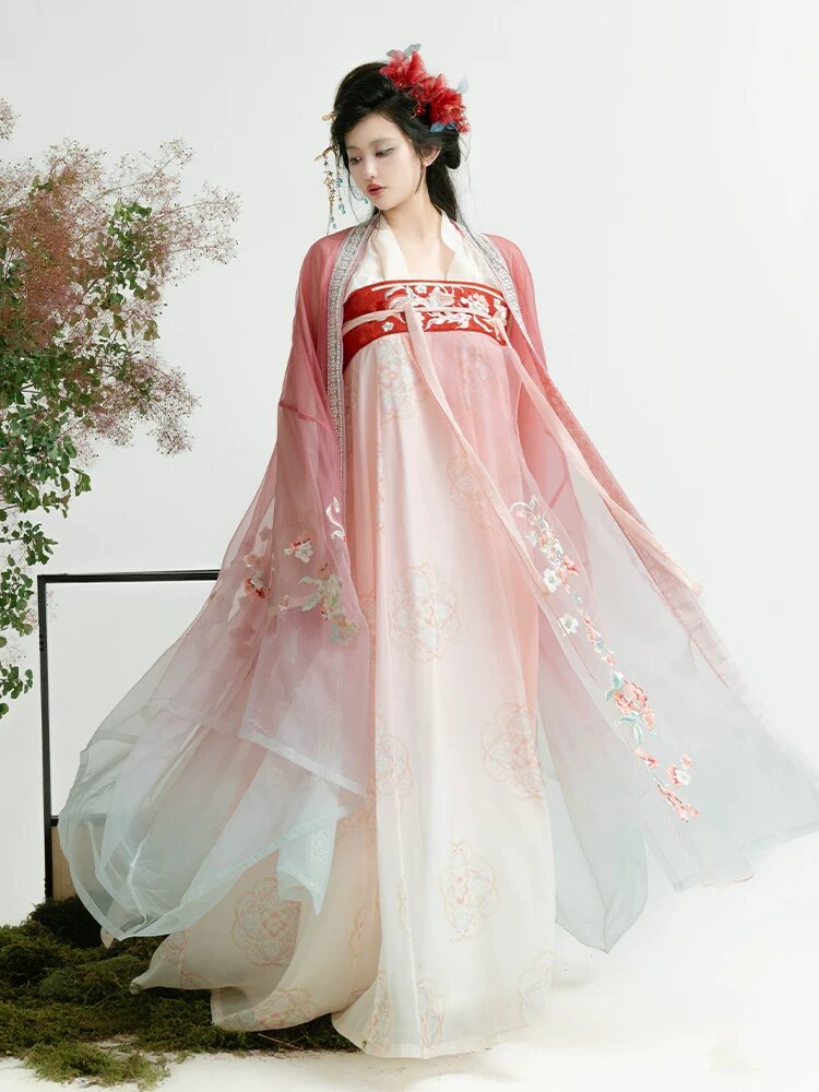The Five Heroes in Ancient Style Hanfu Ensemble:A Journey into Ancient Chinese Splendor The Five Heroes in Ancient Style Hanfu Ensemble:A Journey into Ancient Chinese Splendor
