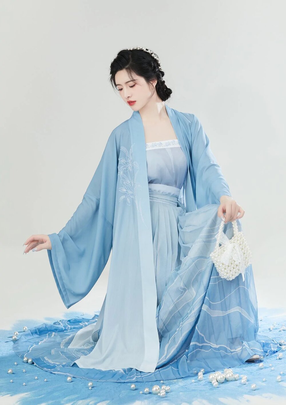 Red Hanfu Costumes for Girls in Autumn Winter Season