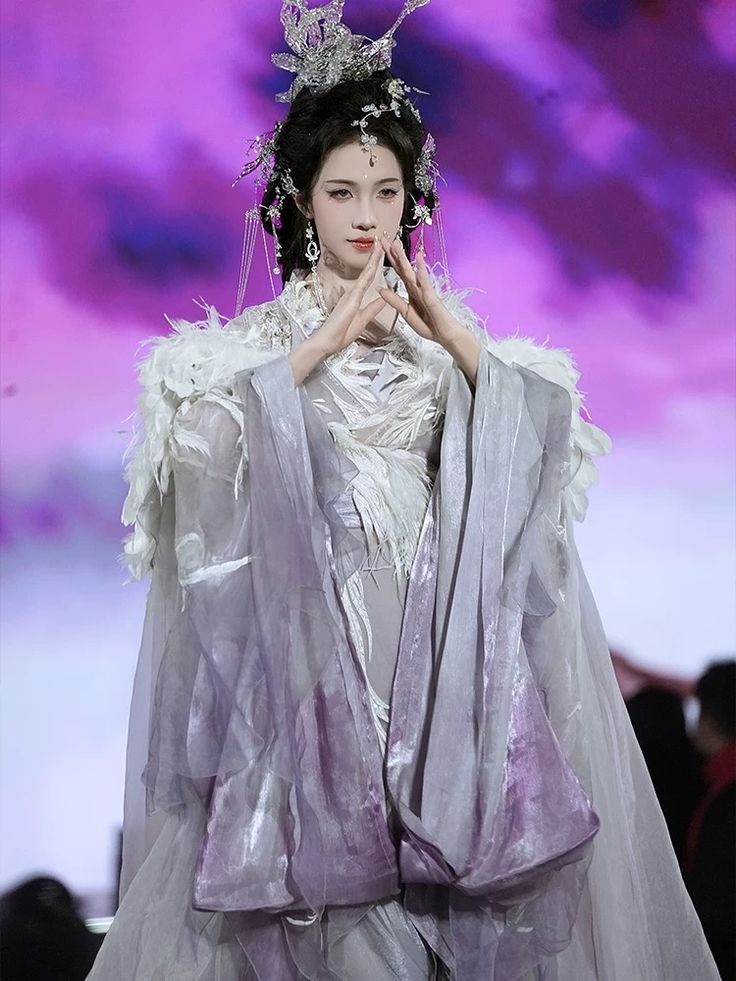 Chinese-Style Two-Piece Qipao:A Blend of Tradition and Modernity Chinese-Style Two-Piece Qipao:A Blend of Tradition and Modernity