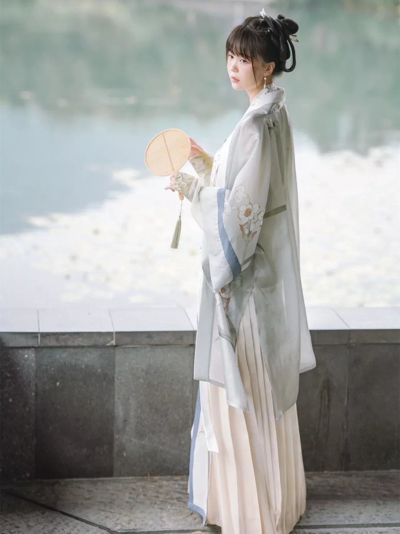 Winter Hanfu Costumes:A Guide to Stylish Ancient Han女装上衣 Winter Hanfu Costumes:A Guide to Stylish Ancient Han女装上衣